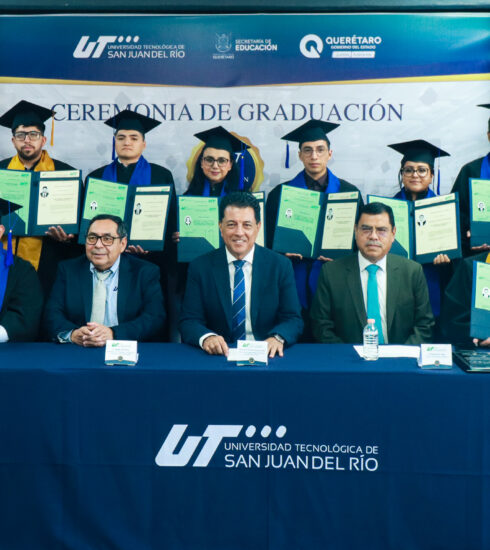 71 273 51872 1933312057 01 06 29 GRADUACION MAESTRIA