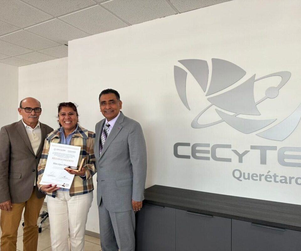 Recibe CECyTEQ de Queretaro reconocimiento como entidad certificadora de CONOCER 1068x801